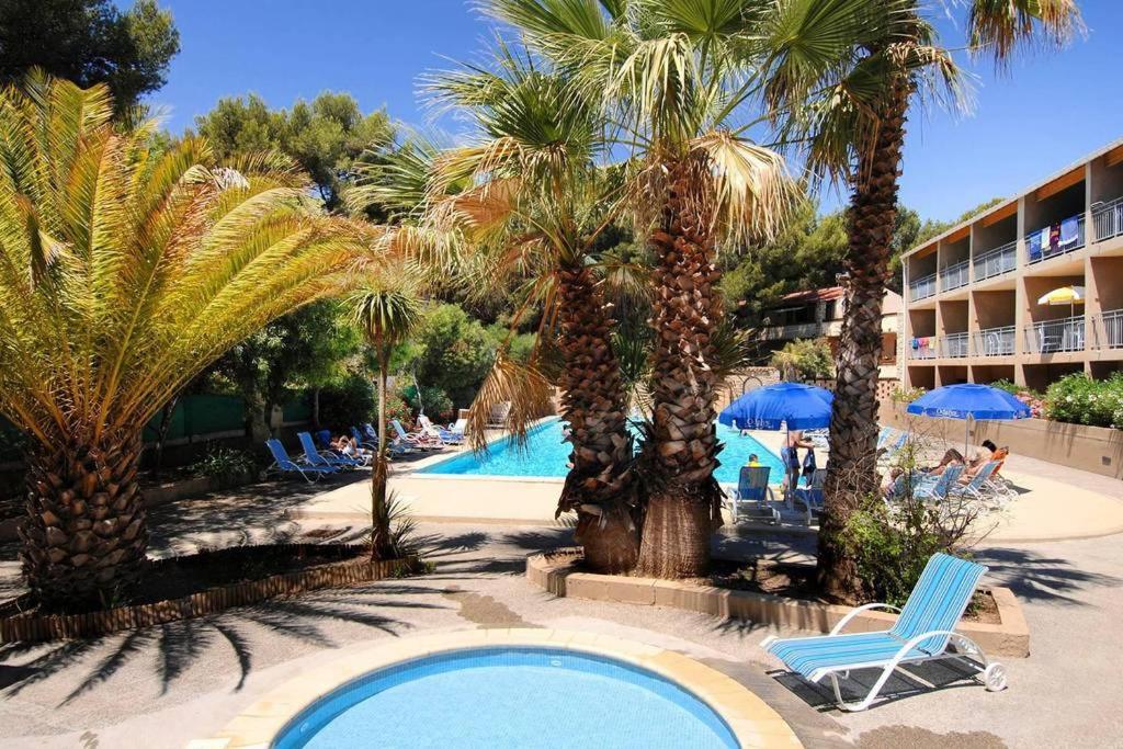 Sanary Sur Mer Appartement 30M2 T2 Avec Terrasse Piscine 10Min A Pied De La Plage Εξωτερικό φωτογραφία